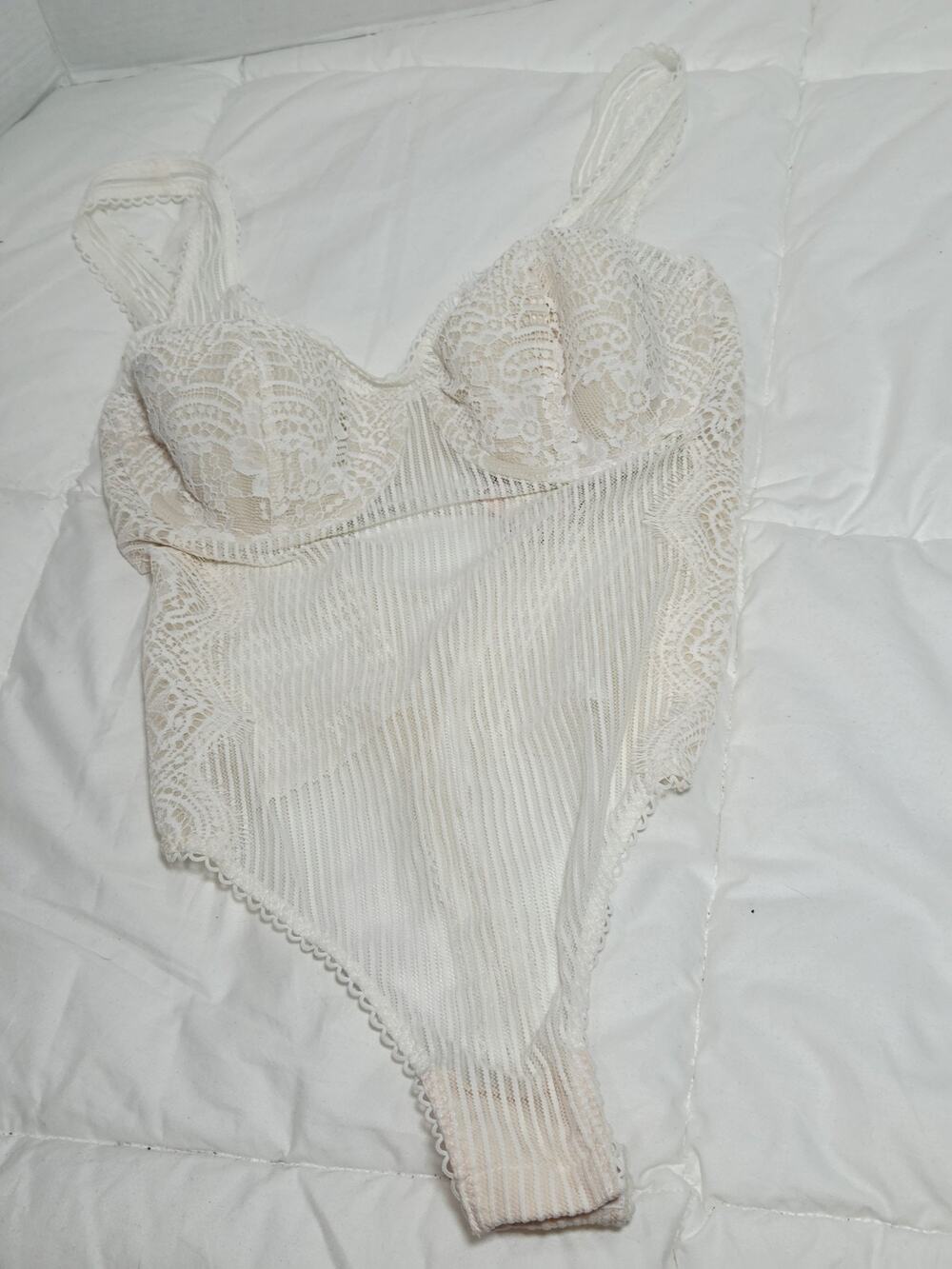 NWT Victoria's Secret Pale Pink Lace Lingerie Corset Bodysuit Sz 32C Babydoll